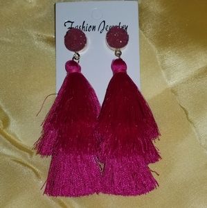 Tassel fashion earrings fuschia final sale 😊